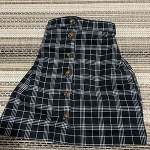 black button-down front plaid pencil skirt H&M DIVIDED